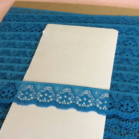 FINAL SALE PRICE Huge Lace Yardage Lot - Nearly 40 Yards - Picture 5 of 7